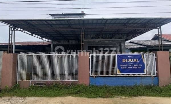 For Sale: Move-In Ready House in Pontianak for Rp 900 Million!
