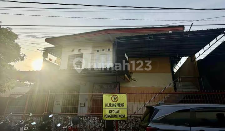 Dijual Cepat Rumah Kost di Tengah Kota Makassar Dekat Paetarani dan Kampus Unm Makassar