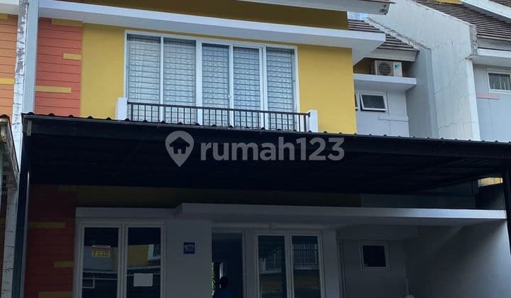 Dijual Rumah Dua Lantai Siap Huni di Royal Sroing Hertasning