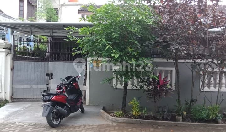 For Sale Fast House and Boarding House in the Center of Makassar City, Mapal Street