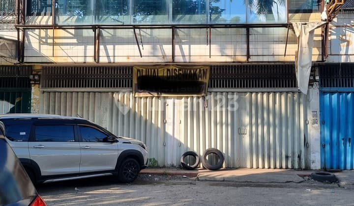 Disewakan Ruko Dua Lantai Lokasi Strategis Di Poros Sungguminasa Kota Makassar Lokasi Gigit Jalan Raya