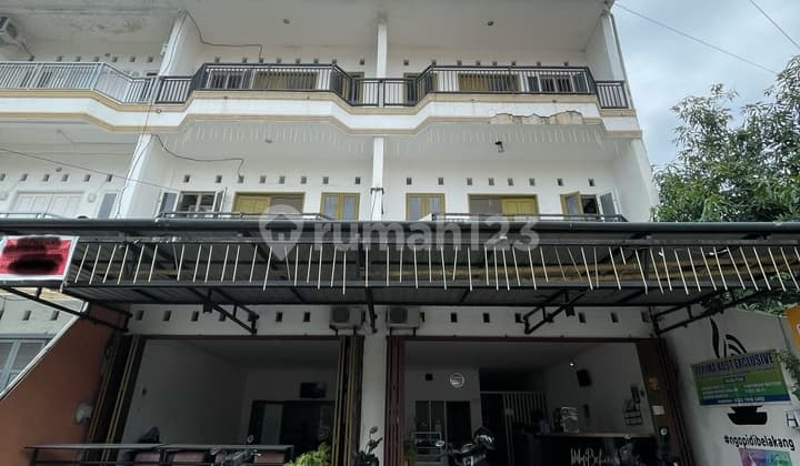Dijual Cepat Ruko 3 Lantai Dua Petak di Tengah Kota Makassar