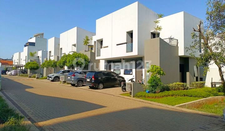 Rumah Stelar Di Dekat Walikota Tangerang Selatan