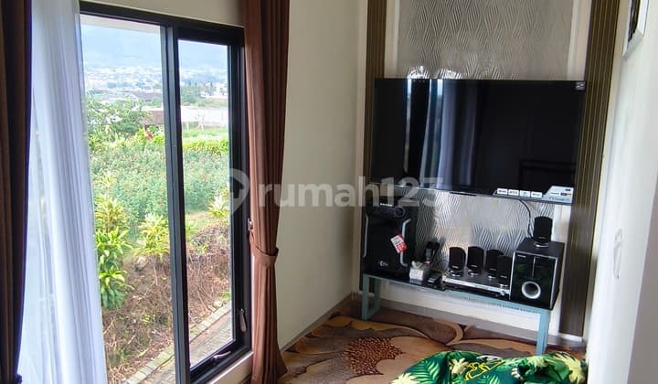 Villa Dijual Kota Batu Malang Dekat Wisata Selecta dan Alun-Alun Batu