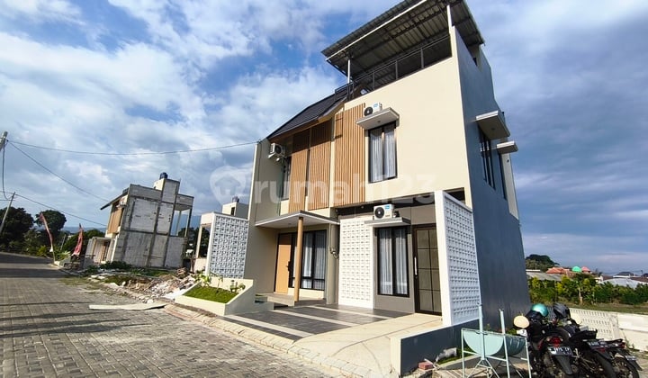 Villa Kota Batu 800 Juta An Bonus Furnished View Pegunungan