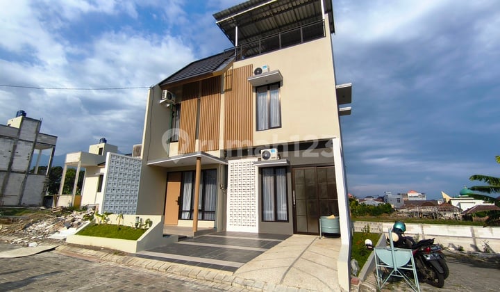 Villa Modern Kota Batu 800 Juta An Full Furnished Dekat Alun Alun Batu
