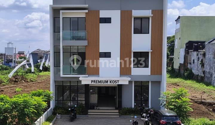 Kost Kota Malang 2.5 Floors 10 Rooms Only 1.2M Fully Furnished