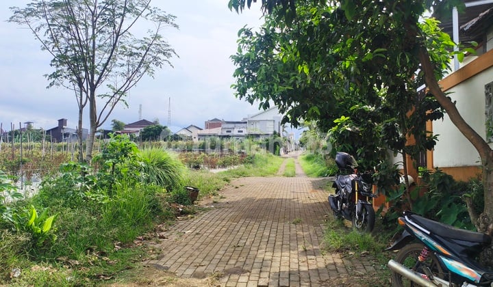 Large Land Near Villa Bukit Tidar in Malang City Suitable for Boarding House