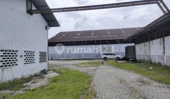 Denag Warehouse with Extensive Land in Patumbak - Medan Amplas