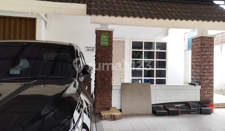 Rumah Dekat Sekolah, Pinggir Jalan Cocok untuk Usaha, dan bisa Dijadikan Ruko