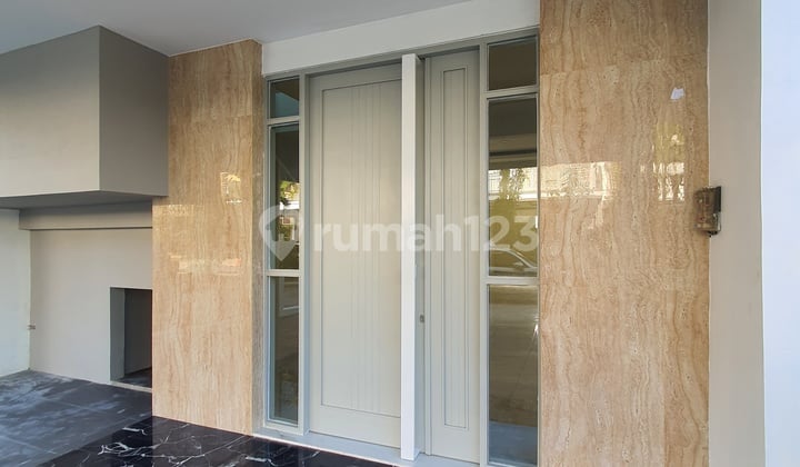 Rumah baru renovasi ukuran besar Catelya Residence, Ciater Serpong