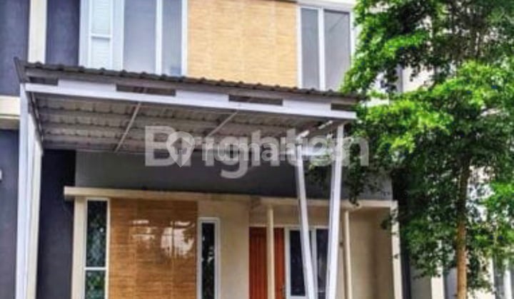Rent 2 Story House in Banyumanik Rent 2 Story House in Banyumanik