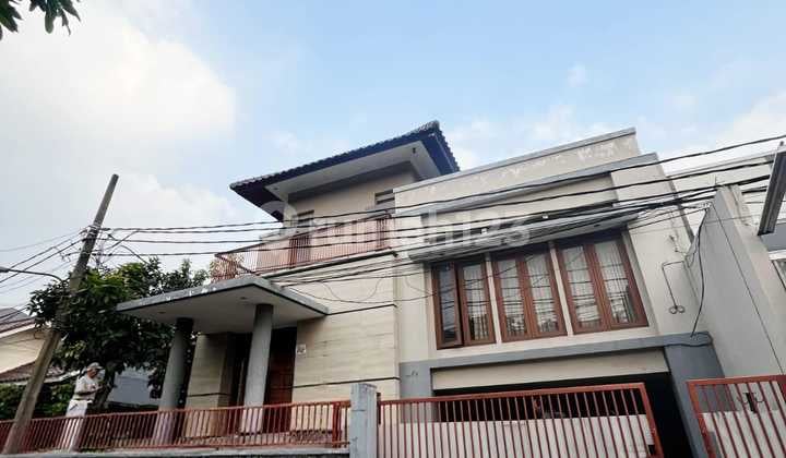Rumah Mewah Luas dan Nyaman Daerah Ciputat