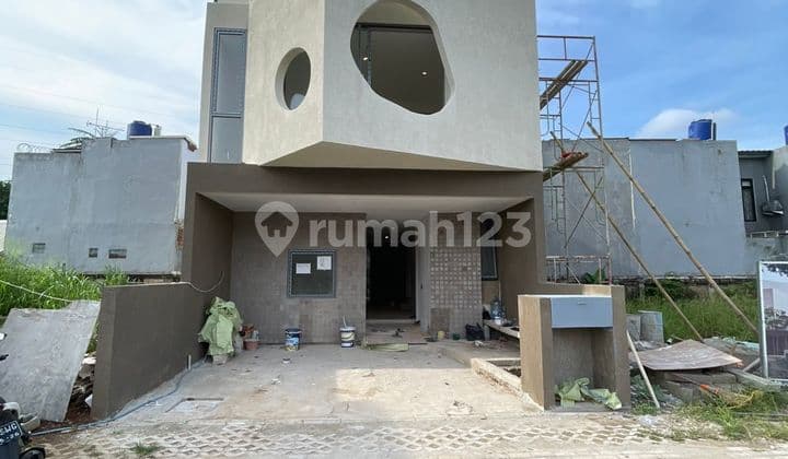 Rumah Mewah Modern 3 Lantai Daerah Tangsel