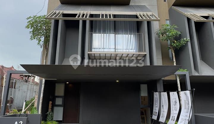 Rumah Mewah 3 Lantai Design Modern Area Bintaro
