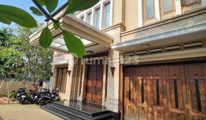 Rumah Mewah Pondok Indah Jakarta Selatan