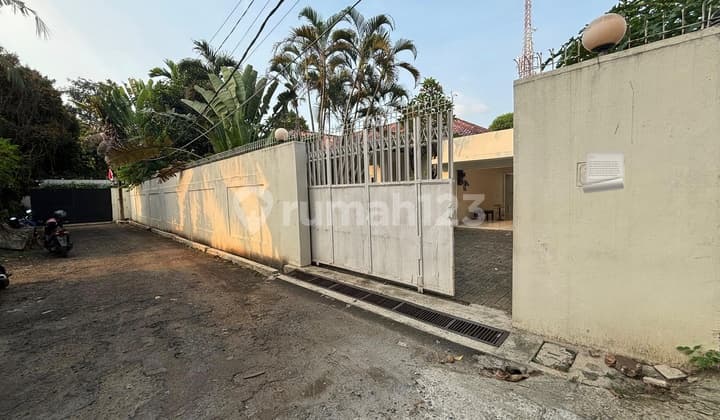 Rumah Mewah Sangat Luas Strategis Daerah Cipete Jaksel