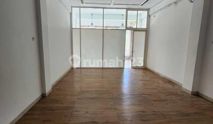 3-Story Shophouse. G Walk West Surabaya