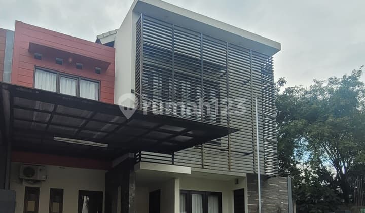 Rumah Siap Huni Furnished di Fenomerad Residence