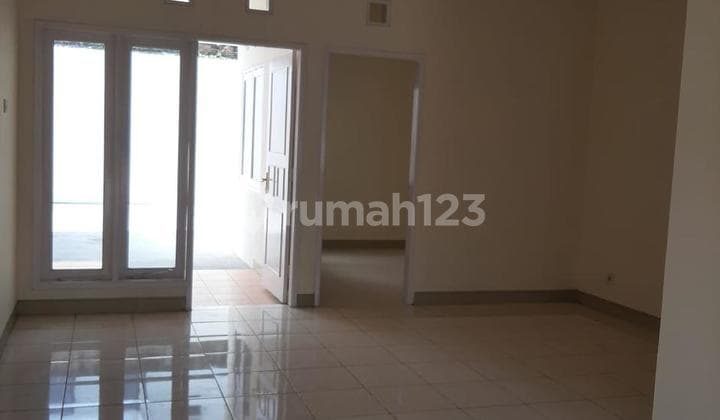 Rumah Strategis Siap Huni di Cluster Taman Sari Harapan Indah Bekasi