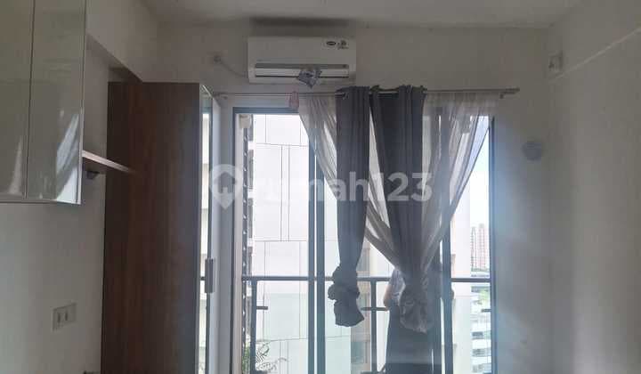 Apartemen Samping Mall