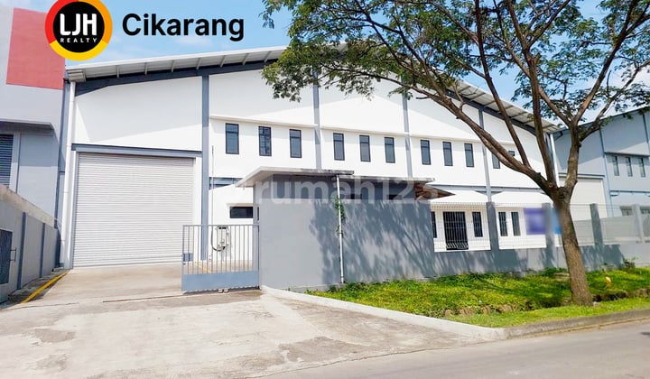 Warehouse for Sale LB 1,344 M2 in Delta Silicon 3 Industrial Area Lippo