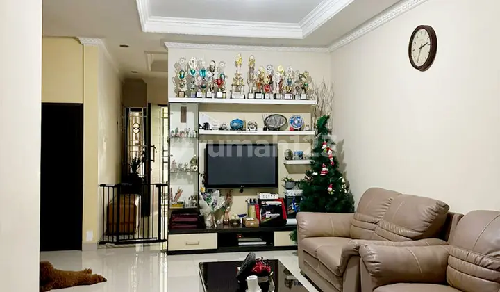 Large and Spacious House for Sale in Meadow Green, Lippo Cikarang