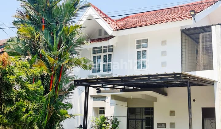 Sell House 4+1 BR Ready to Live In Fully Furnished Beverly Lippo Cikarang