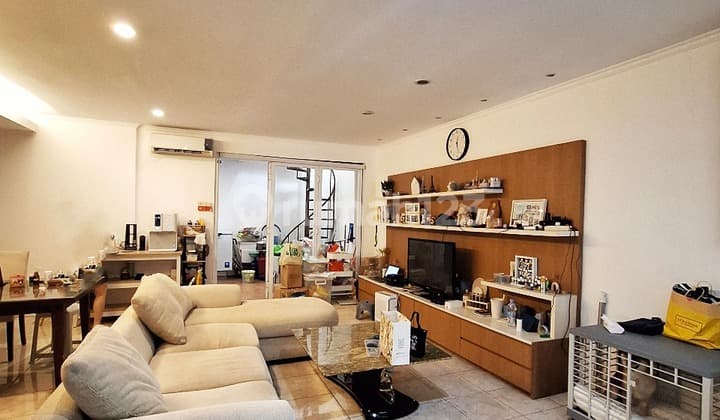 Rumah Minimalis Modern Muara Karang Blok 8. Jarang Ada