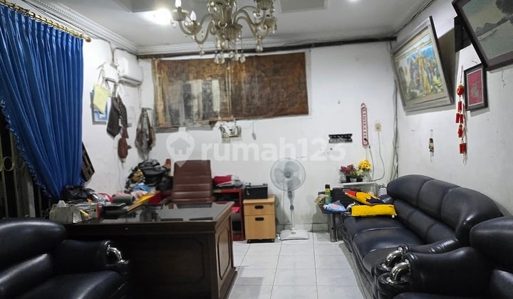 Rumah 2 Lantai, Pinggir Jalan Jembatan Besi Cocok Untuk Umkm, Konveksi, Sablon, Cmt, Potong. Belakang Mall Season City