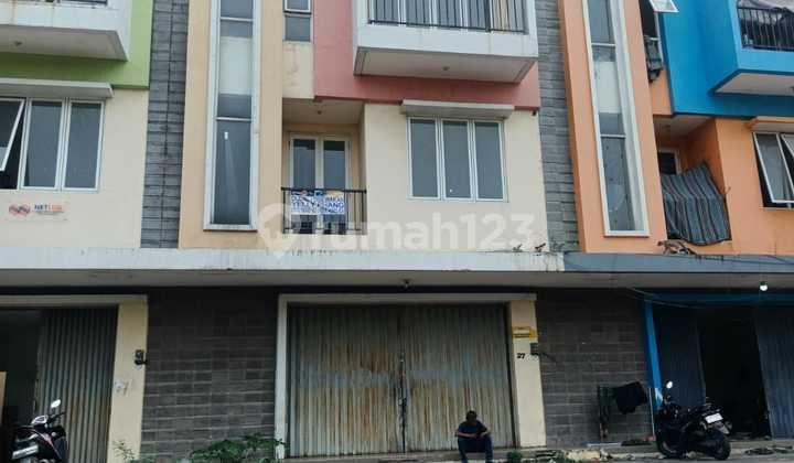 For rent, 3-story shophouse in Heliconia, Harapan Indah, Bekasi.