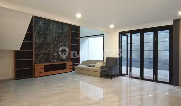 Rumah Keluarga Nyaman Siap Huni di Taman Modern Cakung Jakarta Timur