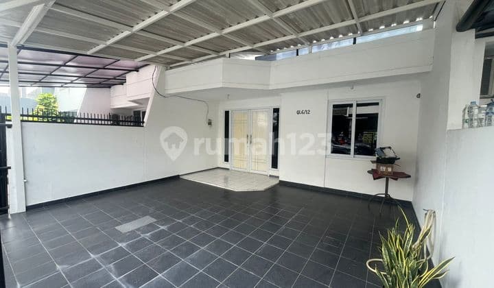 Rumah 2 Lantai siap huni di Kelapa Gading, Jakarta Utara