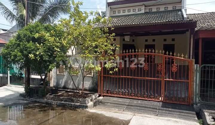 2-Story House with Easy Access Ready for Occupancy in Pejuang, Bekasi