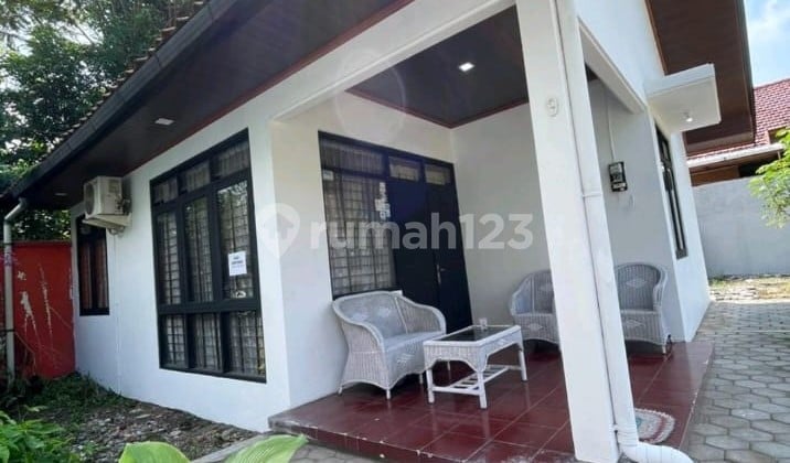 Dijual Rumah Dengan Lahan Luas, Cocok untuk Usaha di Jl.Menteri Supeno Yogyakarta
