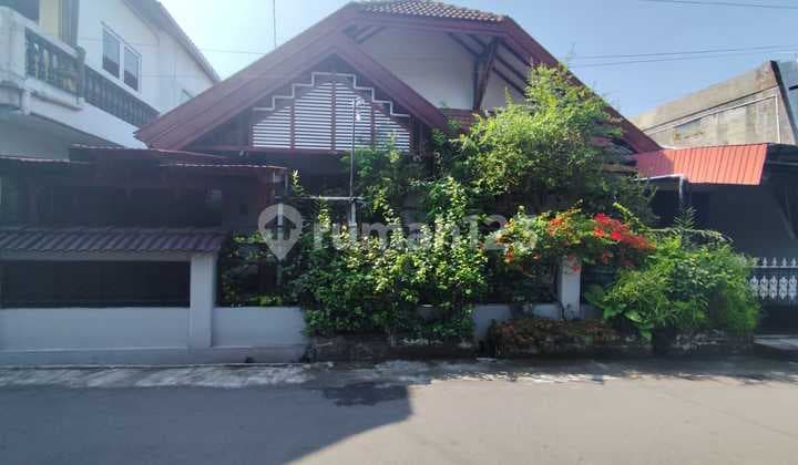 For Sale: House in Pringwulung, Condongcatur, Depok, Sleman, Campus Area
