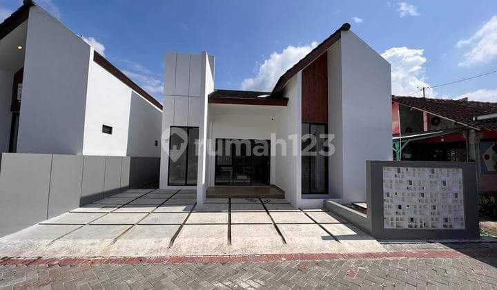 Rumah Modern Smart Home + Furnished dekat Polres Sleman, Pemda Sleman