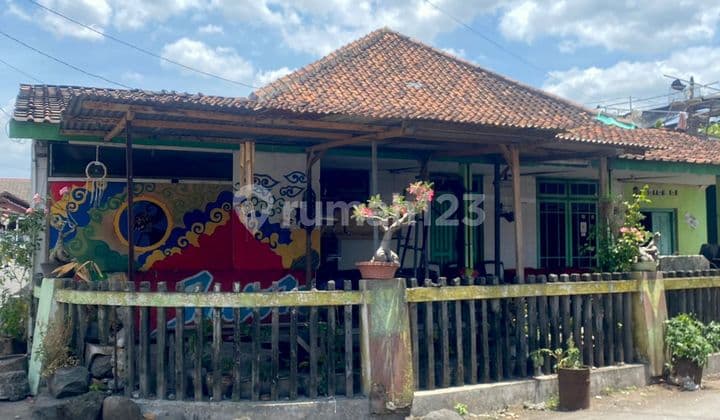 Dijual Rumah + Kost2an, Strategis di Tengah kota Jogja, Dekat UAD