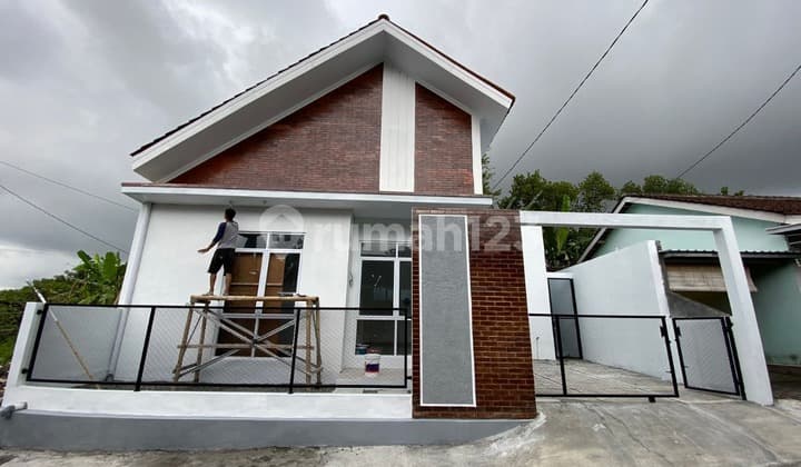 Dijual Rumah Baru di Caturharjo, Sleman, Sleman, Dekat Pemda dan RSUD Murangan