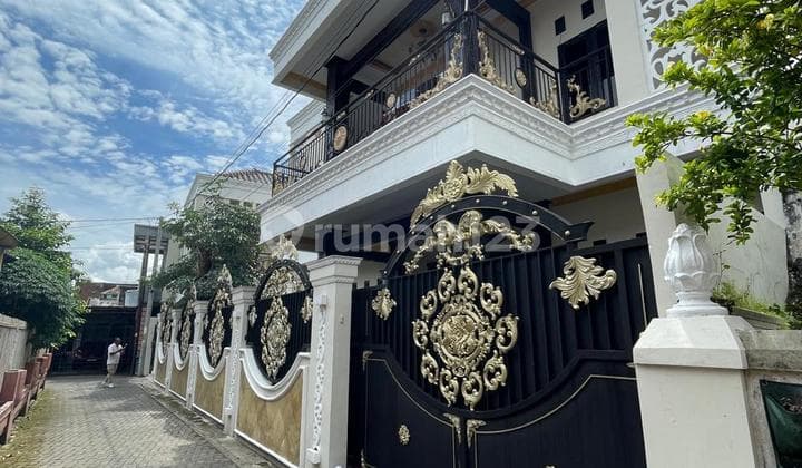 Kost Eksklusif Full Penhuni & Rumah Induk Mewah 2 Lantai di Umbulharjo, Kota Jogja