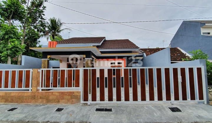 RUMAH BARU SIAP HUNI DI JALUR MENUJU BANDARA NYIA SEDAYU JOGJA