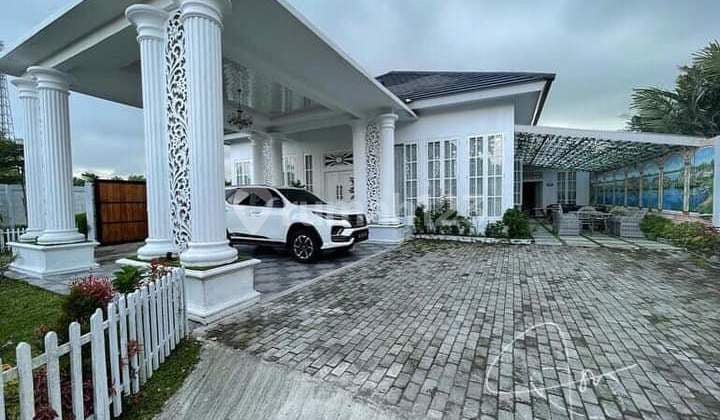 Jual Rumah Villa Stylish dengan Gaya Classic Modern Tiada 2Nya