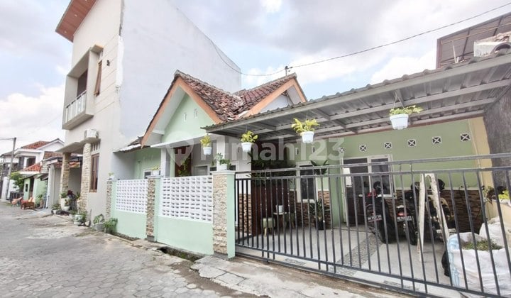 Rumah Cantik Minimalis Shm Di Jambidan Banguntapan Bantul Yogya