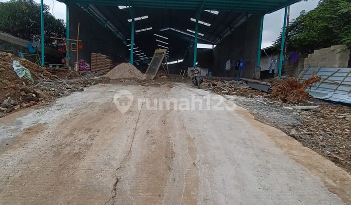 For Rent Warehouse in Rawa Buaya Includes Loading Dock 2000M2