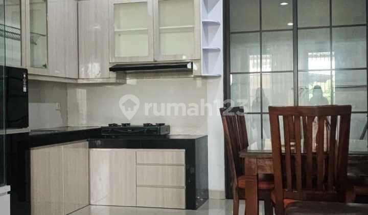 Disewakan Rumah Furnished Siap Huni di Green Lake City Cluster East Asia