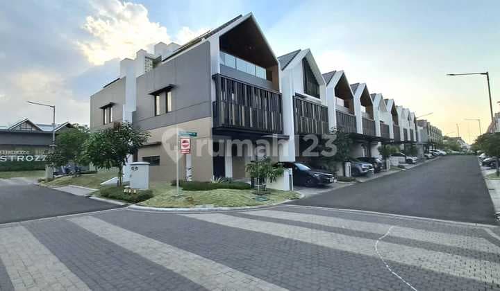 Rumah Attic Room Gading Serpong Sebelah Sekolah Echipasiko