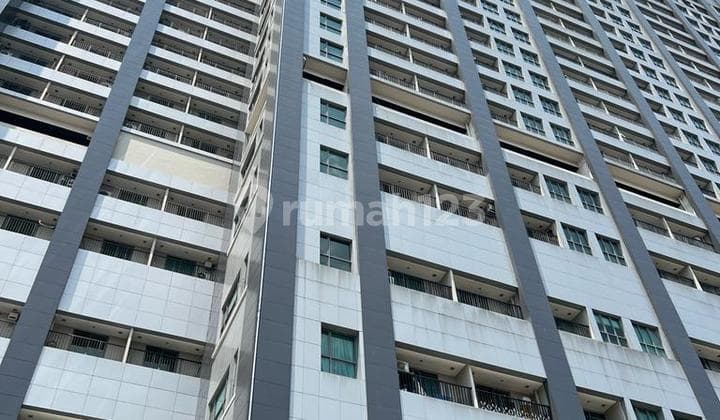 Dijual rugi apartemen type 2 BR siap huni tinggal bawa koper embarcadero bintaro