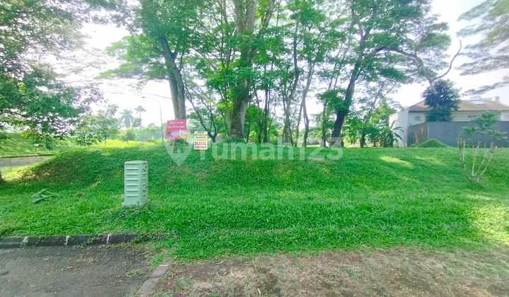 telaga golf bsd city serpong tangerang banten