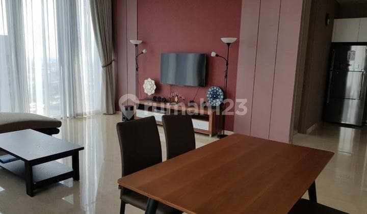 Price reduced, quick sale for exclusive apartment located in the heart of Alam Sutera City, furnished.