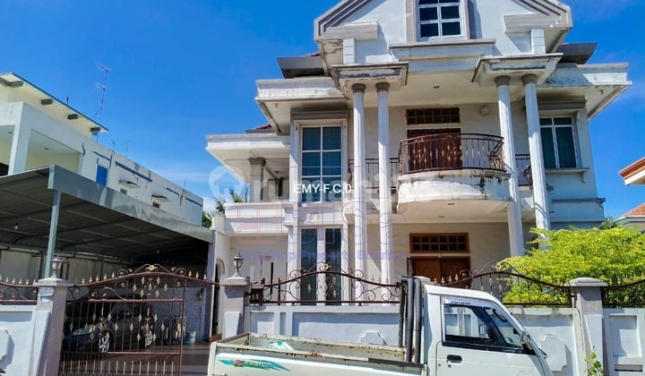 Dijual Rumah Besar Yg Megah Di Batam Centre.